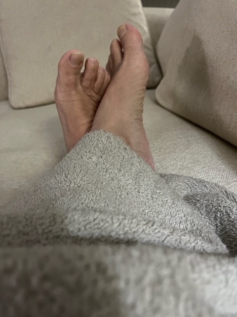 feet